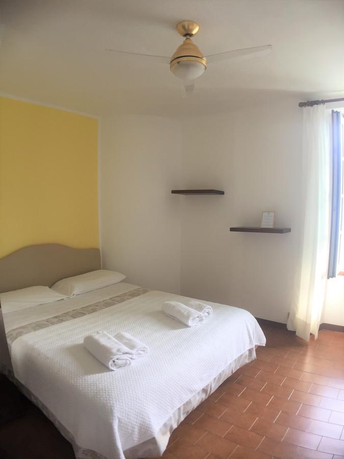 Hotel Fioroni Carate Urio エクステリア 写真